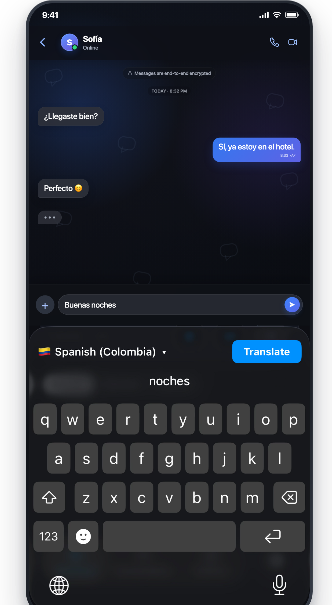 AIRTranslate keyboard translating a reply inside a chat app